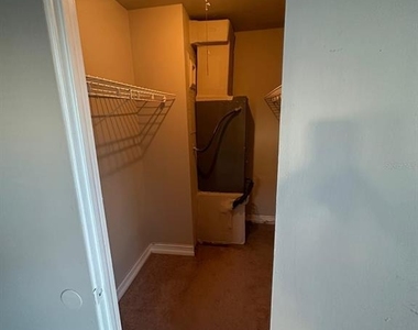 1830 Maravilla Avenue - Photo Thumbnail 25