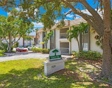 1830 Maravilla Avenue - Photo Thumbnail 20