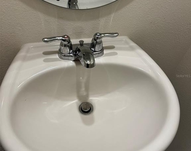 520 Zinfandel Drive - Photo Thumbnail 23