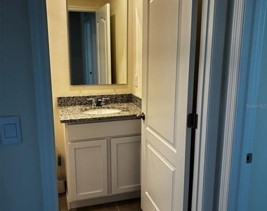 520 Zinfandel Drive - Photo Thumbnail 30
