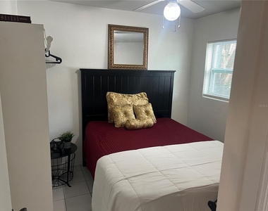 1322 Arlington Street - Photo Thumbnail 9