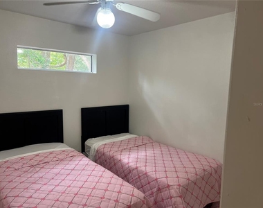 1322 Arlington Street - Photo Thumbnail 8