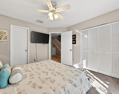 1300 Woodman Way - Photo Thumbnail 5
