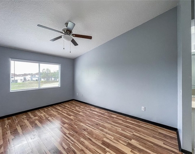402 Orchid Drive - Photo Thumbnail 8