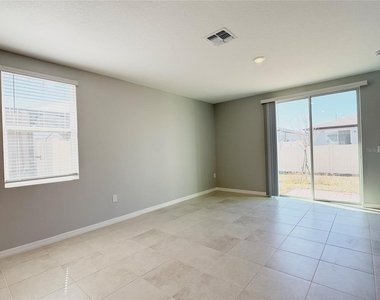 3063 Laurel Oak Lane - Photo Thumbnail 7
