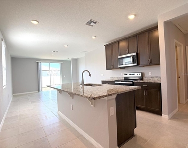 3063 Laurel Oak Lane - Photo Thumbnail 2