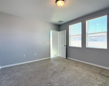 3063 Laurel Oak Lane - Photo Thumbnail 10