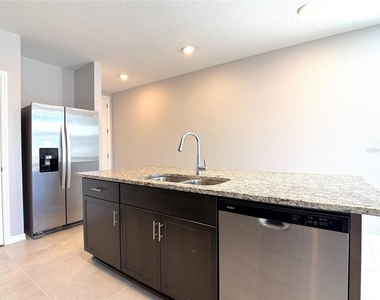 3063 Laurel Oak Lane - Photo Thumbnail 6