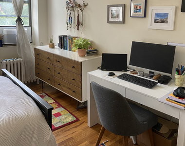 507 East 13th Street - Photo Thumbnail 2