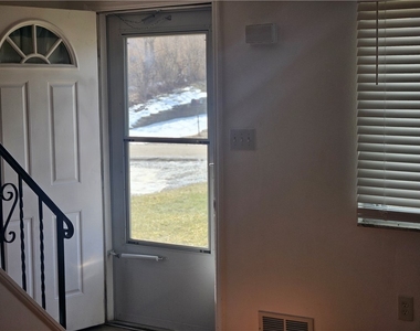 812 Westbury Rd - Photo Thumbnail 3