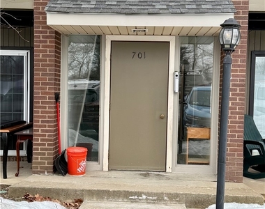 701 College Park Dr. - Photo Thumbnail 2