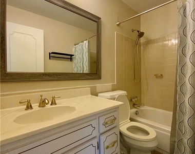 701 College Park Dr. - Photo Thumbnail 9