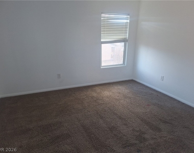 304 Raptors View Avenue - Photo Thumbnail 18