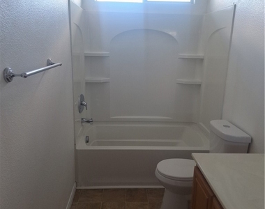 304 Raptors View Avenue - Photo Thumbnail 20