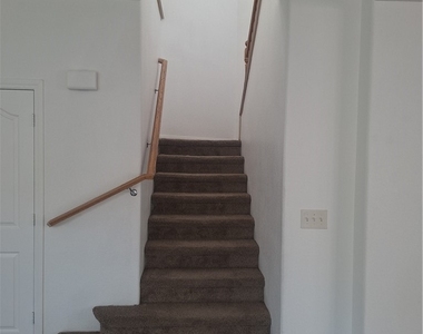 304 Raptors View Avenue - Photo Thumbnail 12