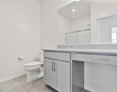 11828 Black Canary Avenue - Photo Thumbnail 10