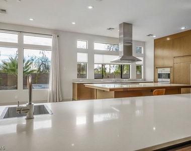7434 Yonie Court - Photo Thumbnail 9