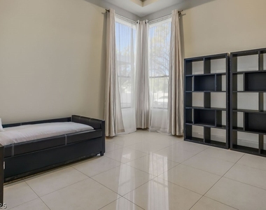 7434 Yonie Court - Photo Thumbnail 19