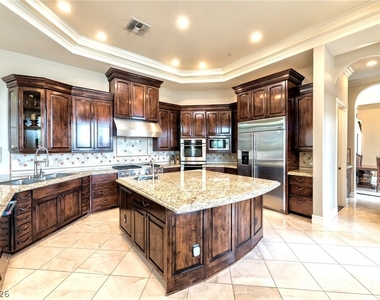 1581 Villa Rica Drive - Photo Thumbnail 3