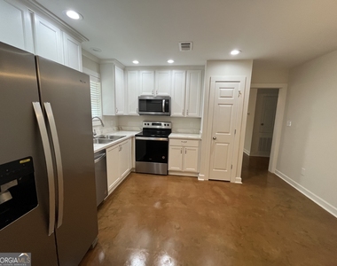 1112 Third Street - Photo Thumbnail 2