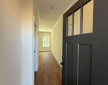 117 Longpoint Drive - Photo Thumbnail 1