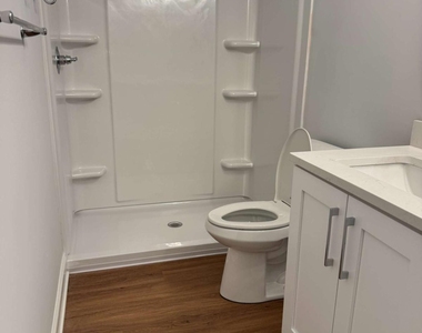 117 Longpoint Drive - Photo Thumbnail 11