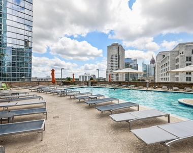 1080 Peachtree Street Ne - Photo Thumbnail 9