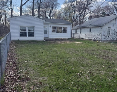 33 Weaverville Road - Photo Thumbnail 9