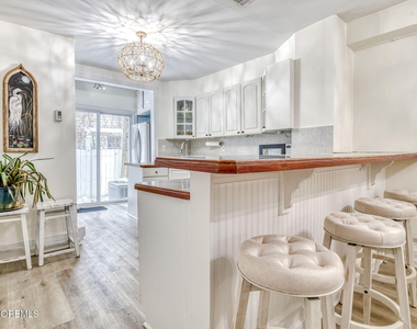 132 Heck Avenue - Photo Thumbnail 9