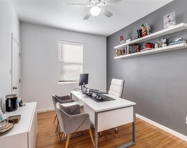3121 Rutz Street - Photo Thumbnail 18