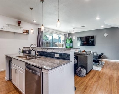 3121 Rutz Street - Photo Thumbnail 10
