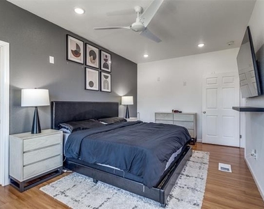 3121 Rutz Street - Photo Thumbnail 14