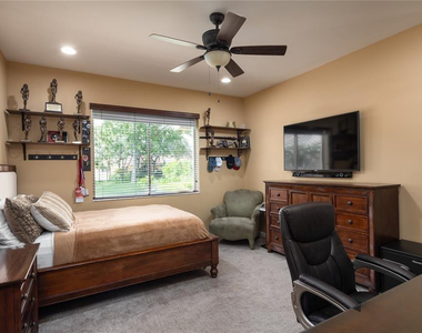 3190 Willow Lane - Photo Thumbnail 15