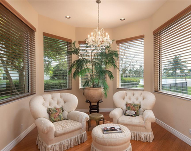 3190 Willow Lane - Photo Thumbnail 12