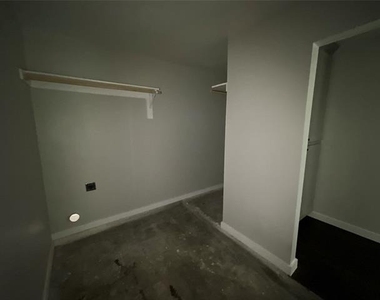 405 E Pine Street - Photo Thumbnail 16