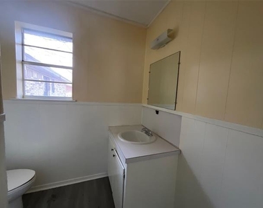 1361 Shady Lane - Photo Thumbnail 14