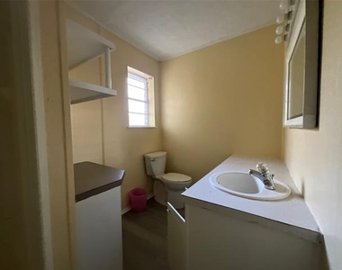 1361 Shady Lane - Photo Thumbnail 12