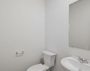 15619 Garam Trail - Photo Thumbnail 21