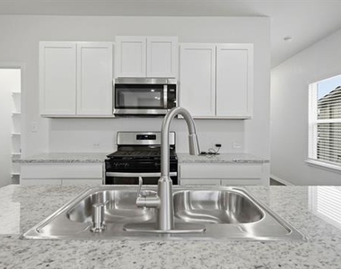 15619 Garam Trail - Photo Thumbnail 7