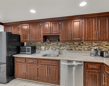405 N Ocean Boulevard - Photo Thumbnail 17