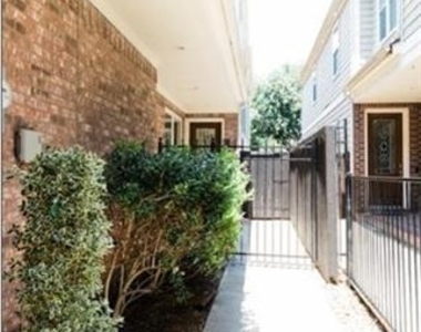 4525 W University Boulevard - Photo Thumbnail 3