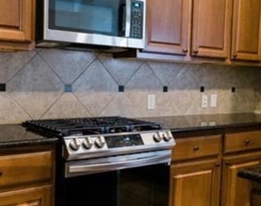 4525 W University Boulevard - Photo Thumbnail 9