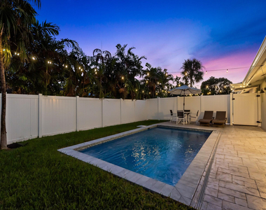 2100 Ne 45th Street - Photo Thumbnail 26