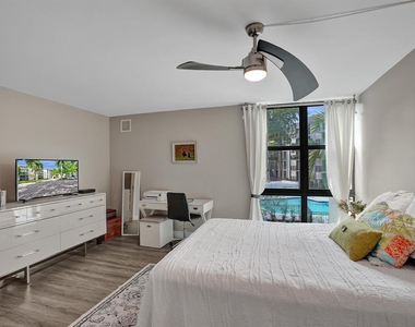 1301 River Reach Drive - Photo Thumbnail 8