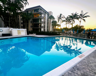 1301 River Reach Drive - Photo Thumbnail 14