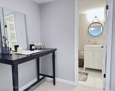 1301 River Reach Drive - Photo Thumbnail 6
