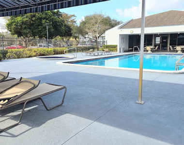 8421 Lagos De Campo Boulevard - Photo Thumbnail 28