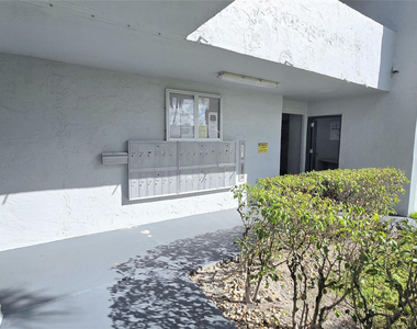 8421 Lagos De Campo Boulevard - Photo Thumbnail 20