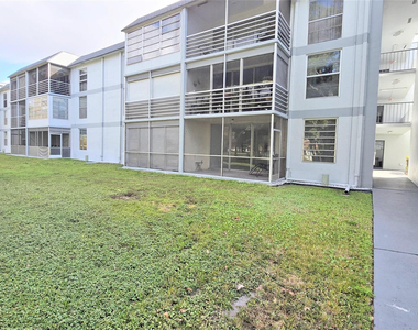 8421 Lagos De Campo Boulevard - Photo Thumbnail 23
