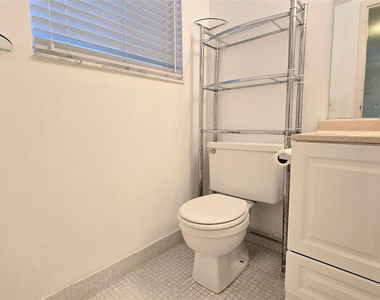 8421 Lagos De Campo Boulevard - Photo Thumbnail 17